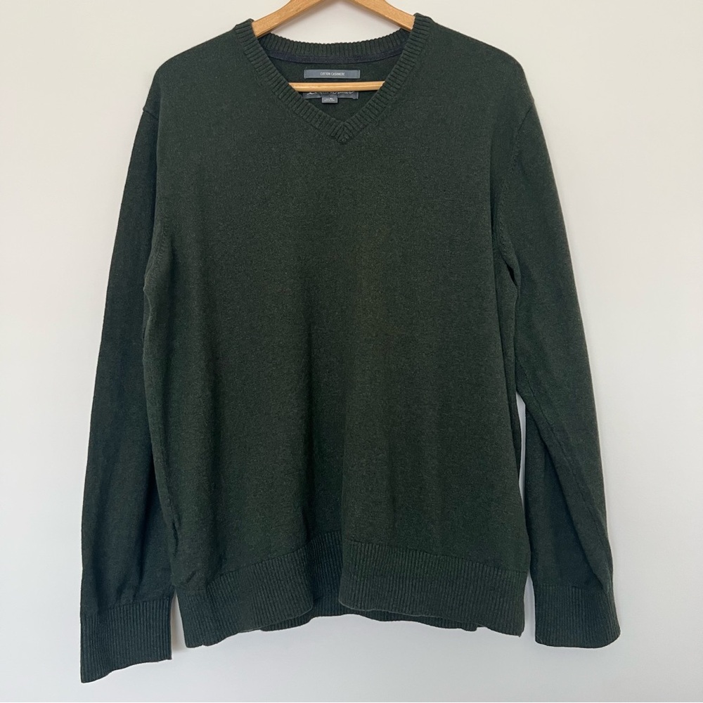 Eddie Bauer Forest V-Neck Sweater